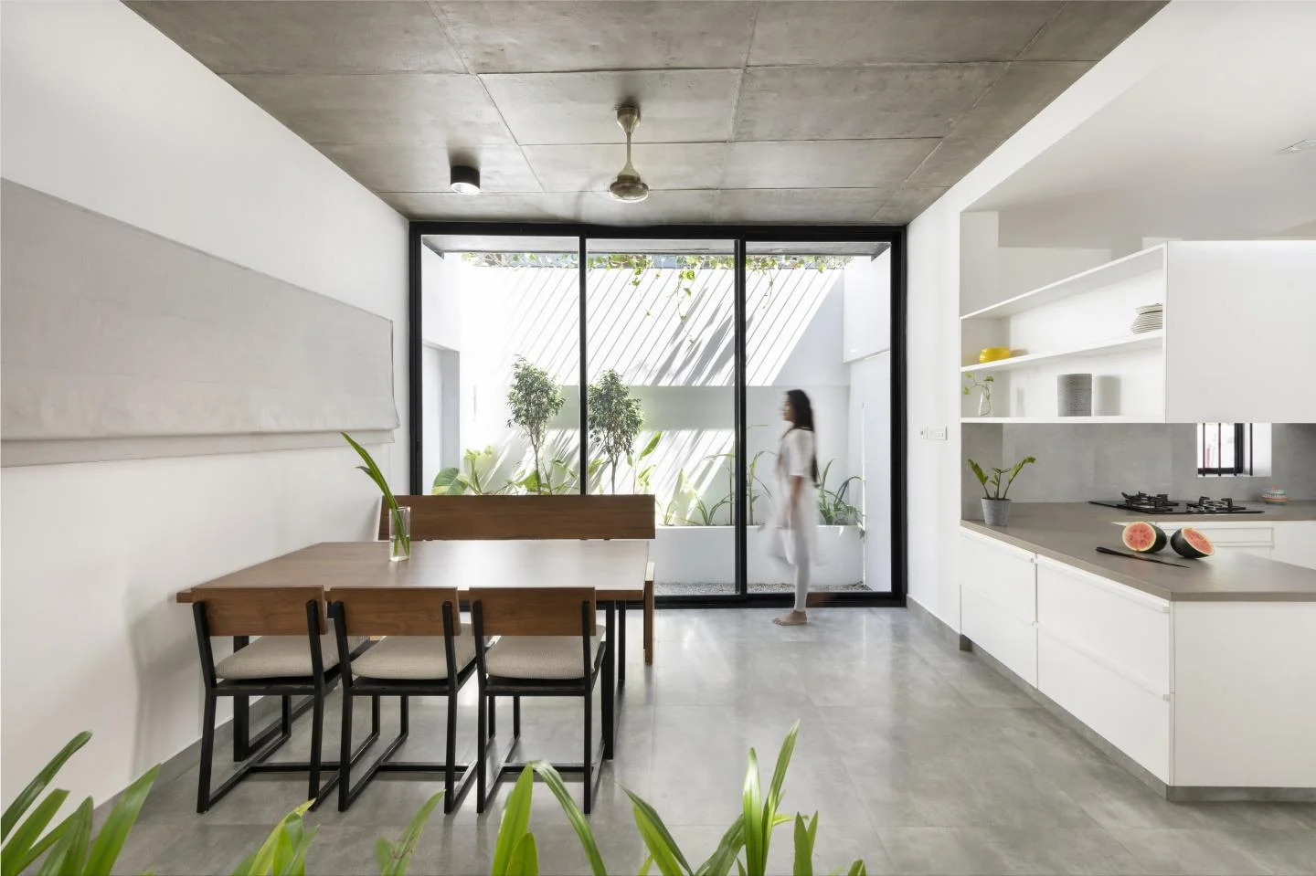 house-trang-thanh-lich-02